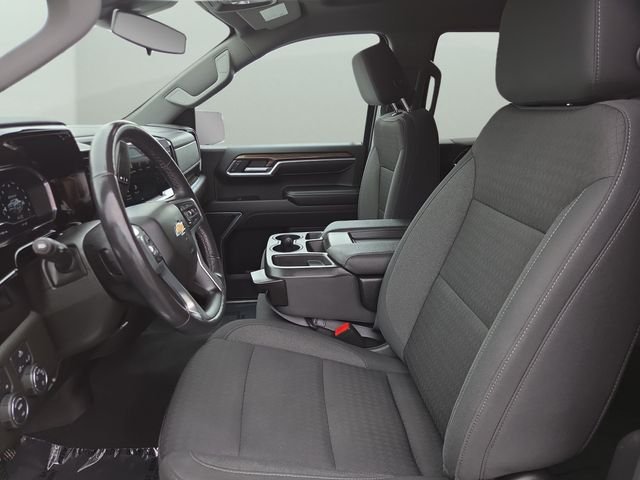 Used 2022 Silver Ice Metallic Chevrolet LT image 32