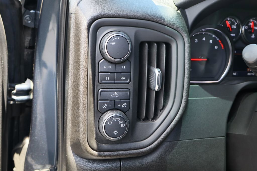 2021 Chevrolet Silverado 1500 Custom - Photo 13