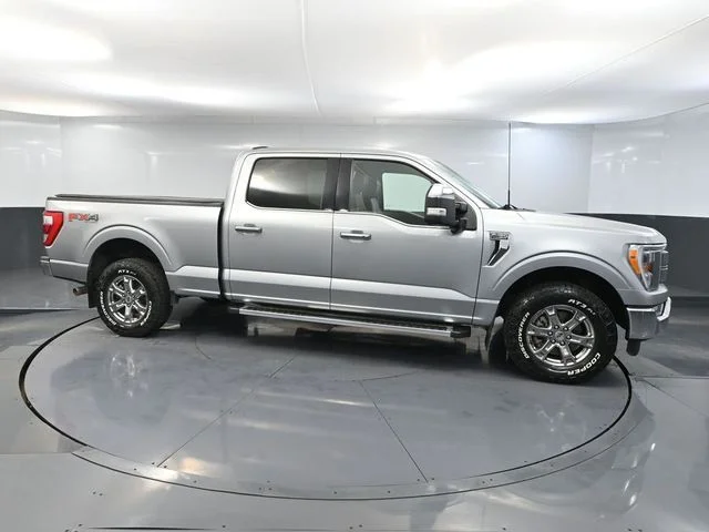 Used 2022 Silver Ford Lariat image 4