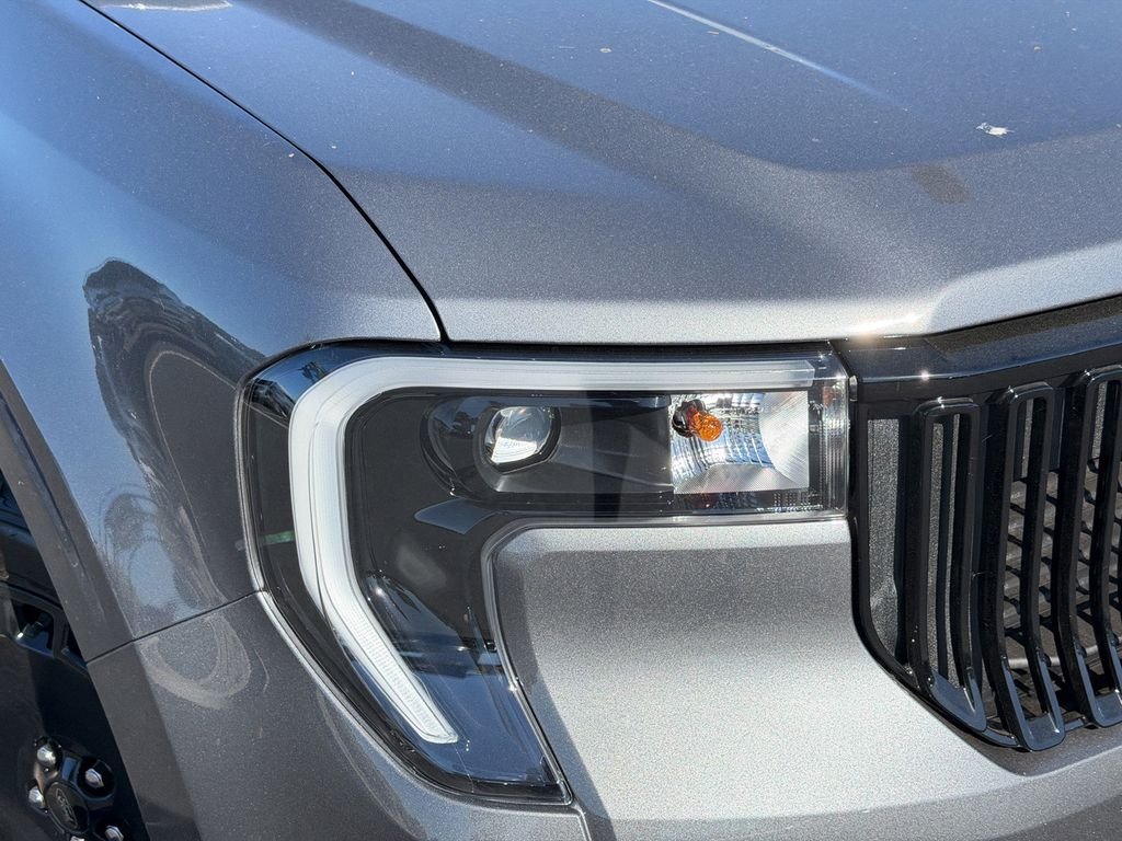New 2026 Carbonized Gray Metallic Ford Maverick Lobo™ image 4