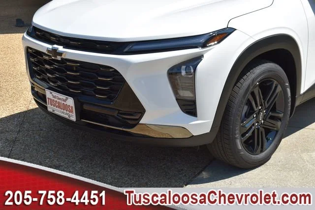 New 2026 Summit White Chevrolet ACTIV image 32