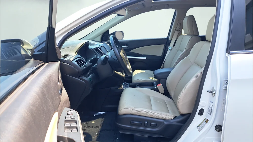 Used 2015  Honda Touring image 10