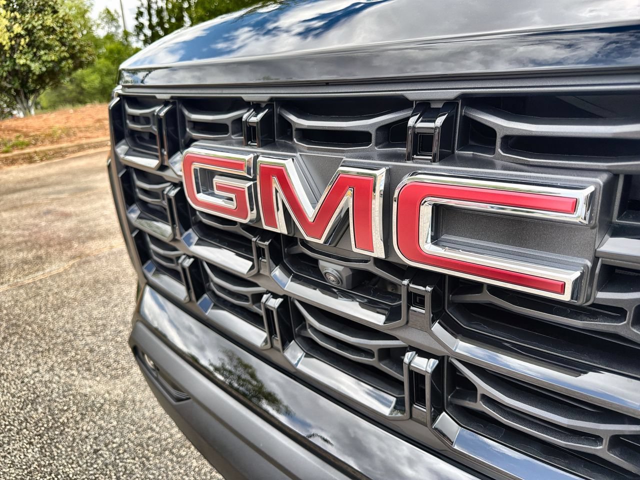 New 2026 Onyx Black GMC Elevation image 26
