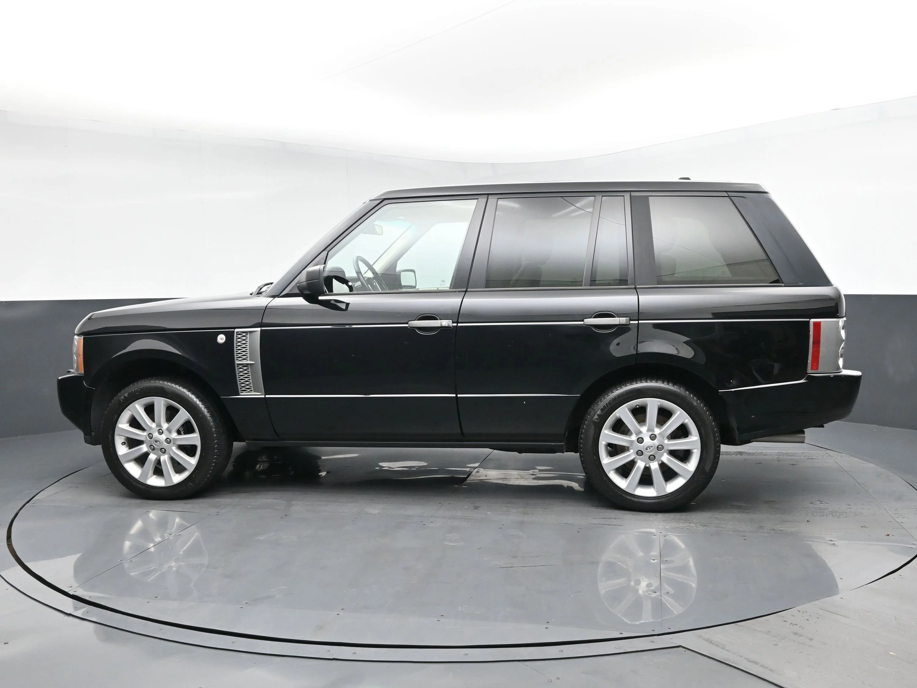 Used 2006 Java Black Land Rover SC image 4