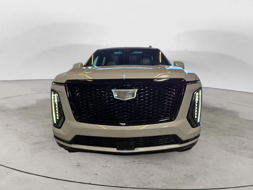 Used 2025 Crystal White Tricoat Cadillac Sport Platinum image 3