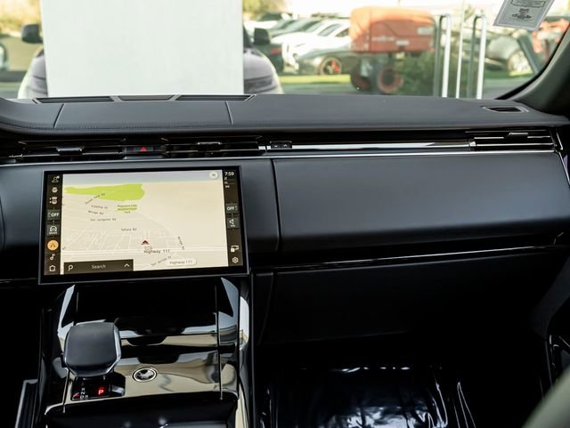 Used 2024 Fuji White Land Rover Dynamic SE image 24