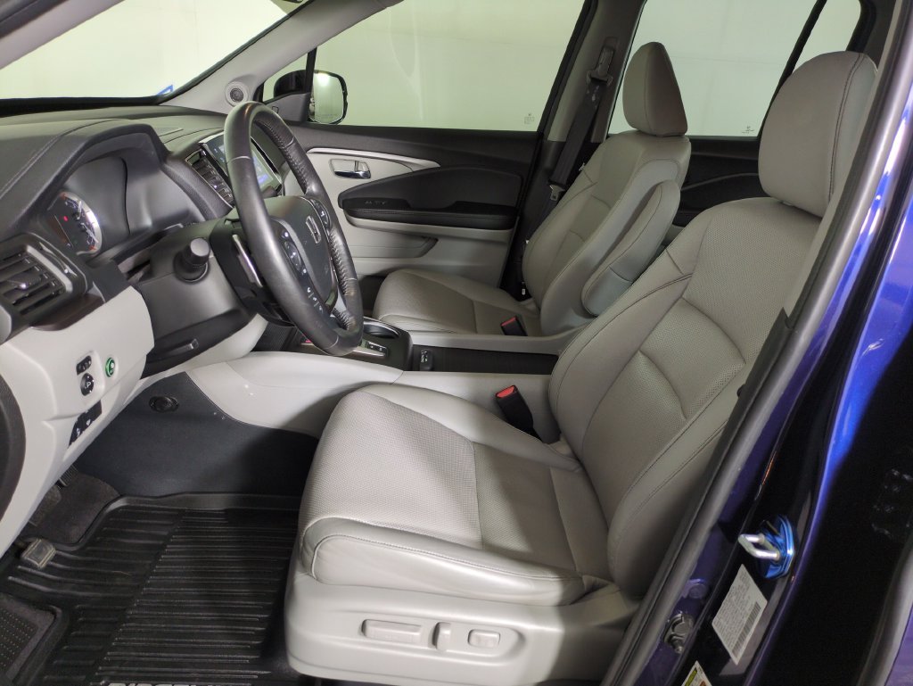 Used 2023 Obsidian Blue Pearl Honda RTL-E image 11