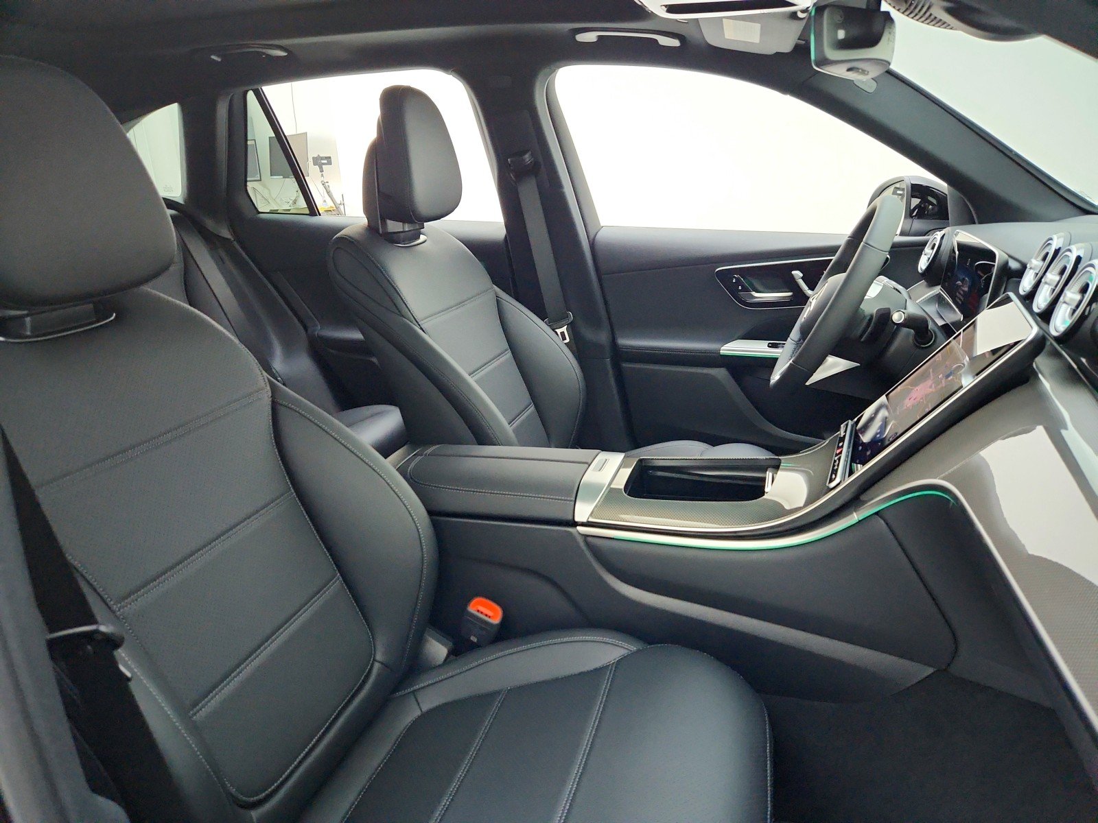New 2026 Black Mercedes-Benz GLC 300 SUV image 20