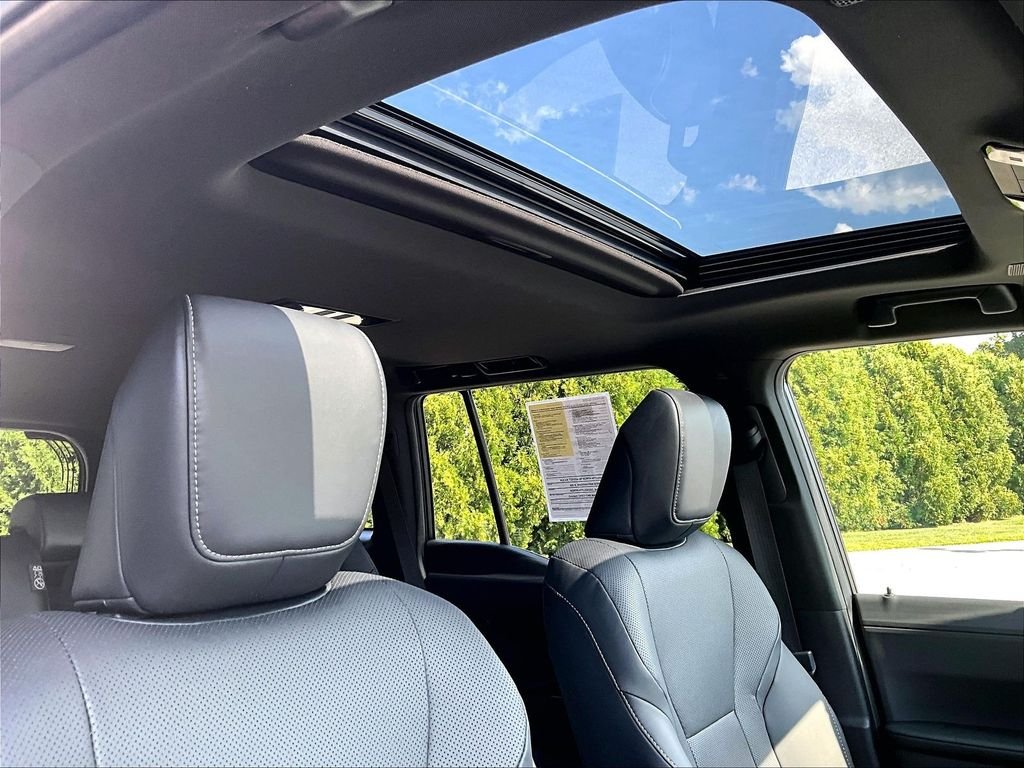 Used 2024 Silver Lexus 550 Premium+ image 23