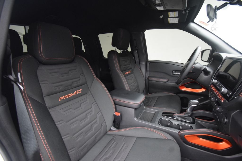 Used 2025 White Nissan PRO-4X image 13