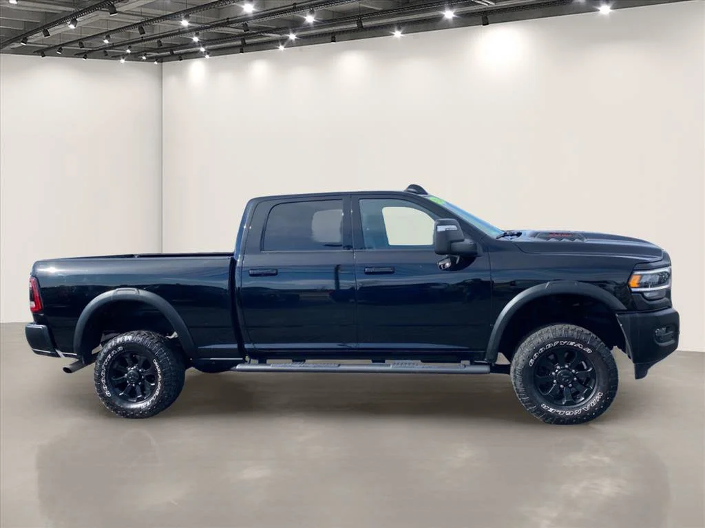 Used 2024 Diamond Black Crystal Pearlcoat Ram Power Wagon image 8