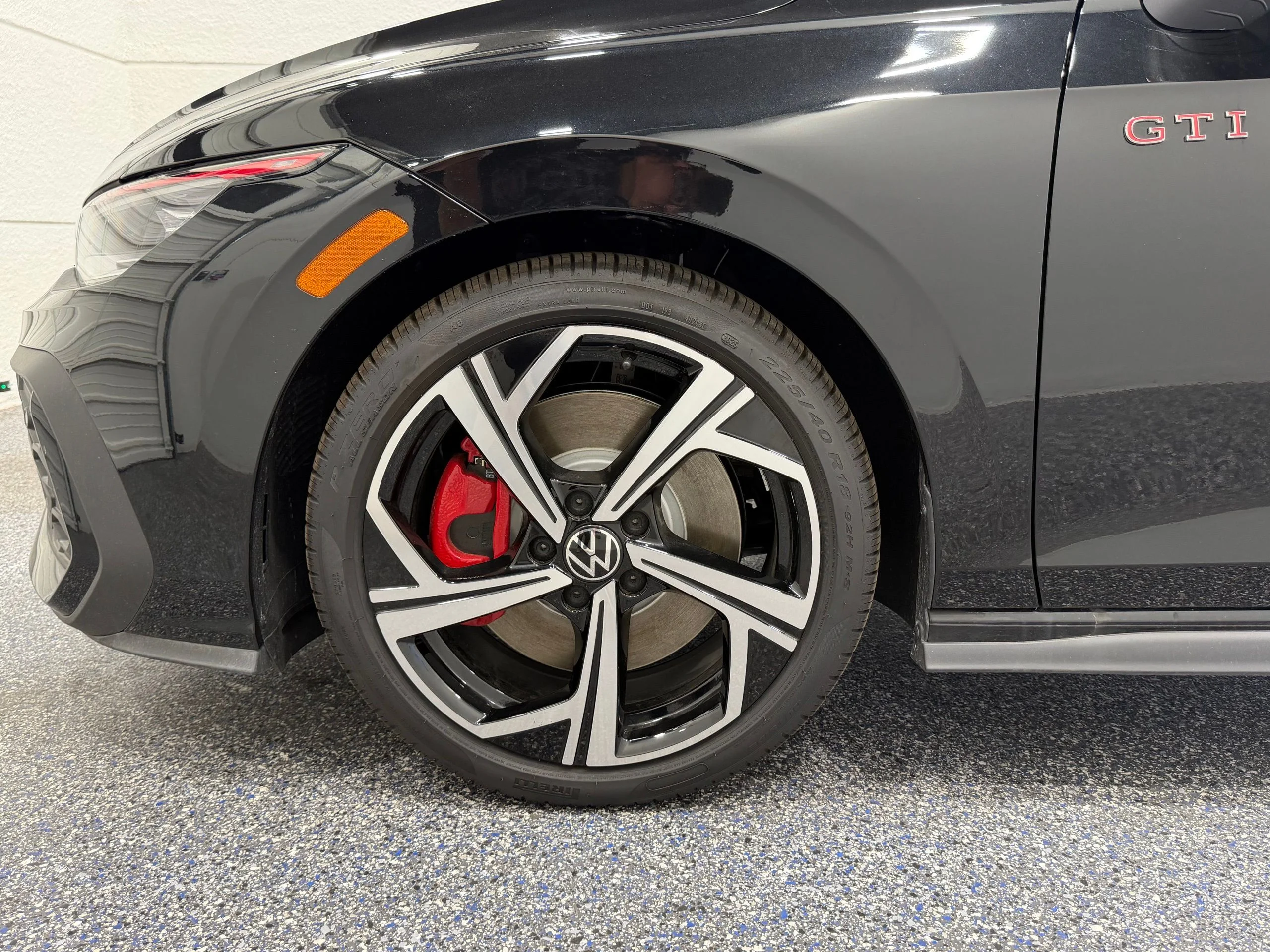 New 2026 Black Volkswagen 2.0T SE image 11