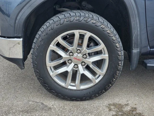 Used 2020 Blue GMC SLT image 12