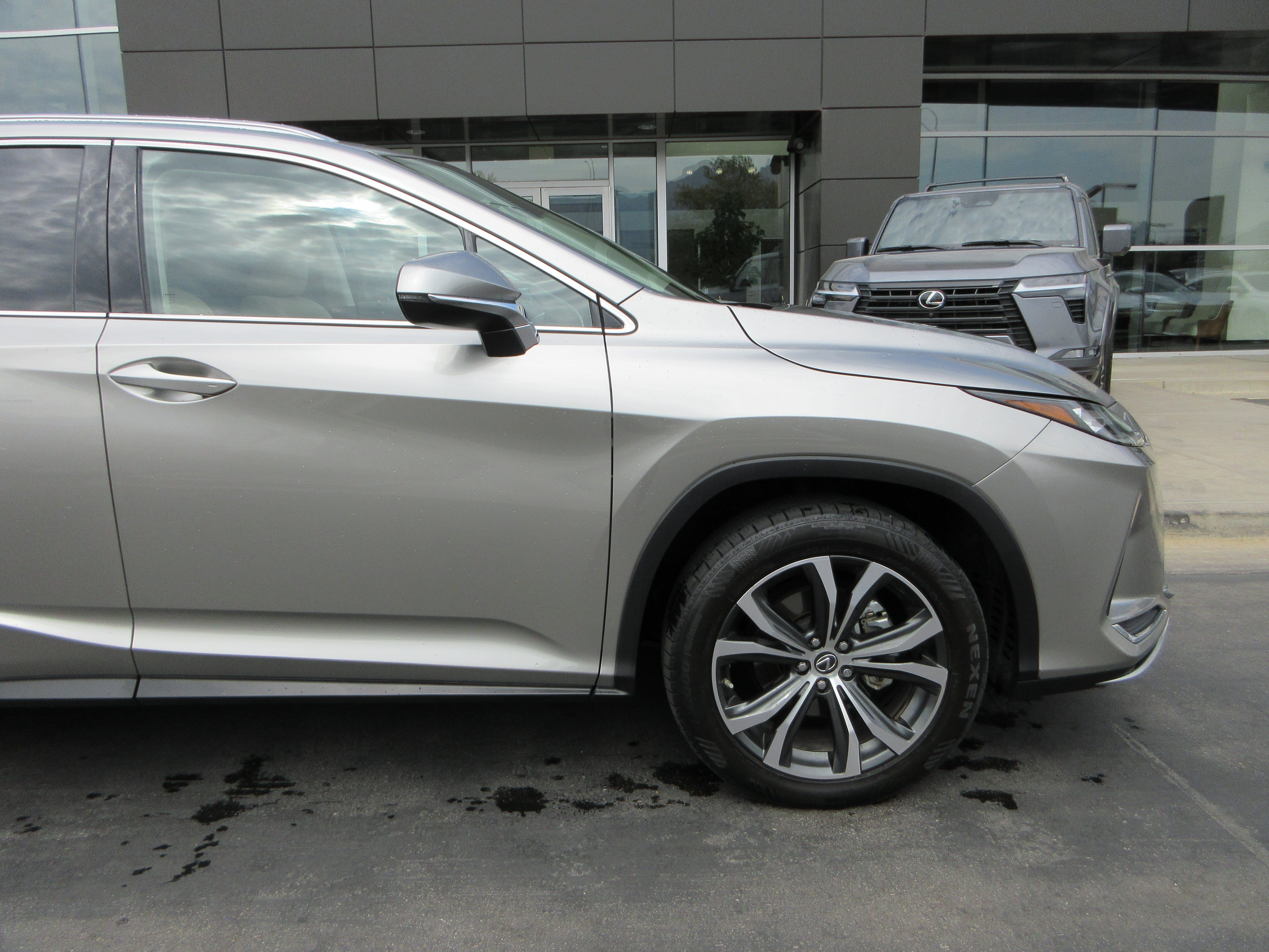 Used 2020 Atomic Silver Lexus 350 image 12