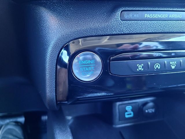 Used 2023 White Ford Active image 20