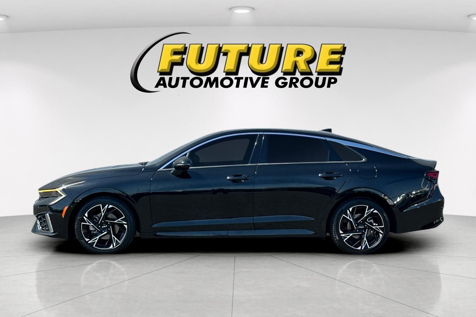 Used 2025 Black Kia GT-Line image 7