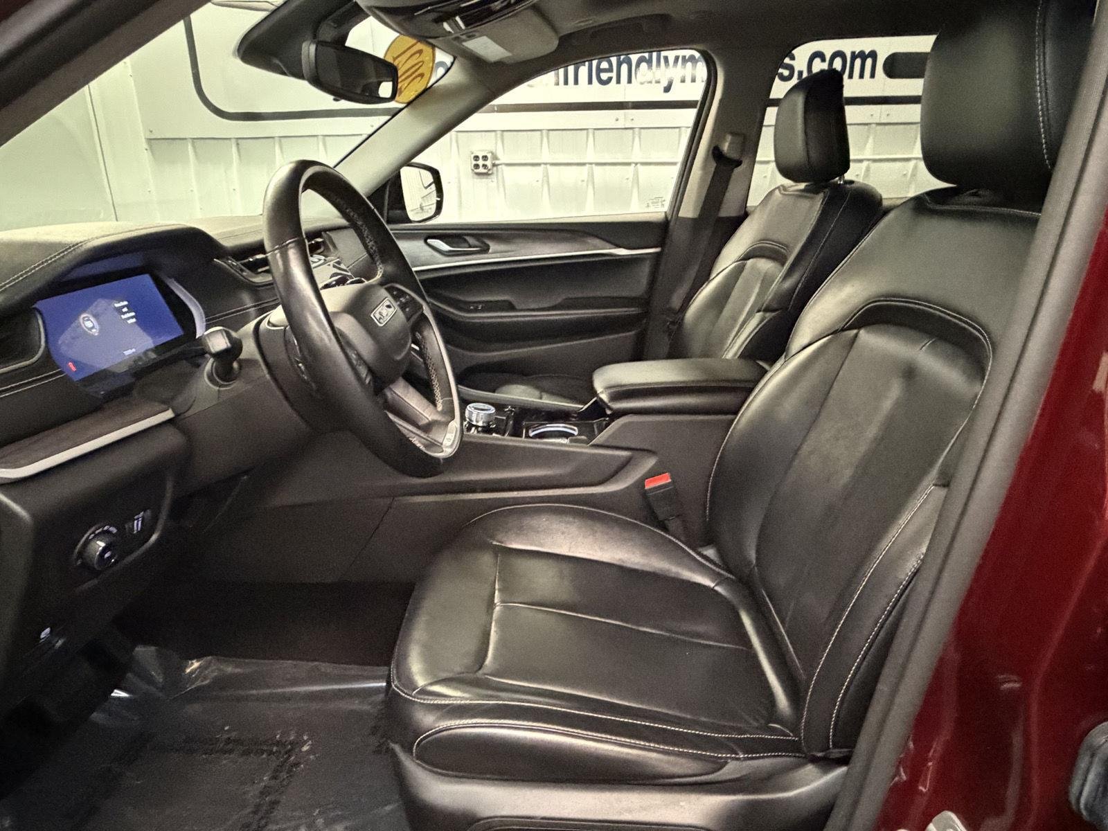 Used 2021 Velvet Red Pearlcoat Jeep Limited image 12