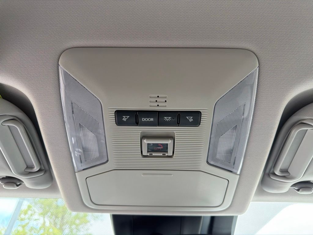 Used 2020 Silver Sky Metallic Toyota XLE image 35