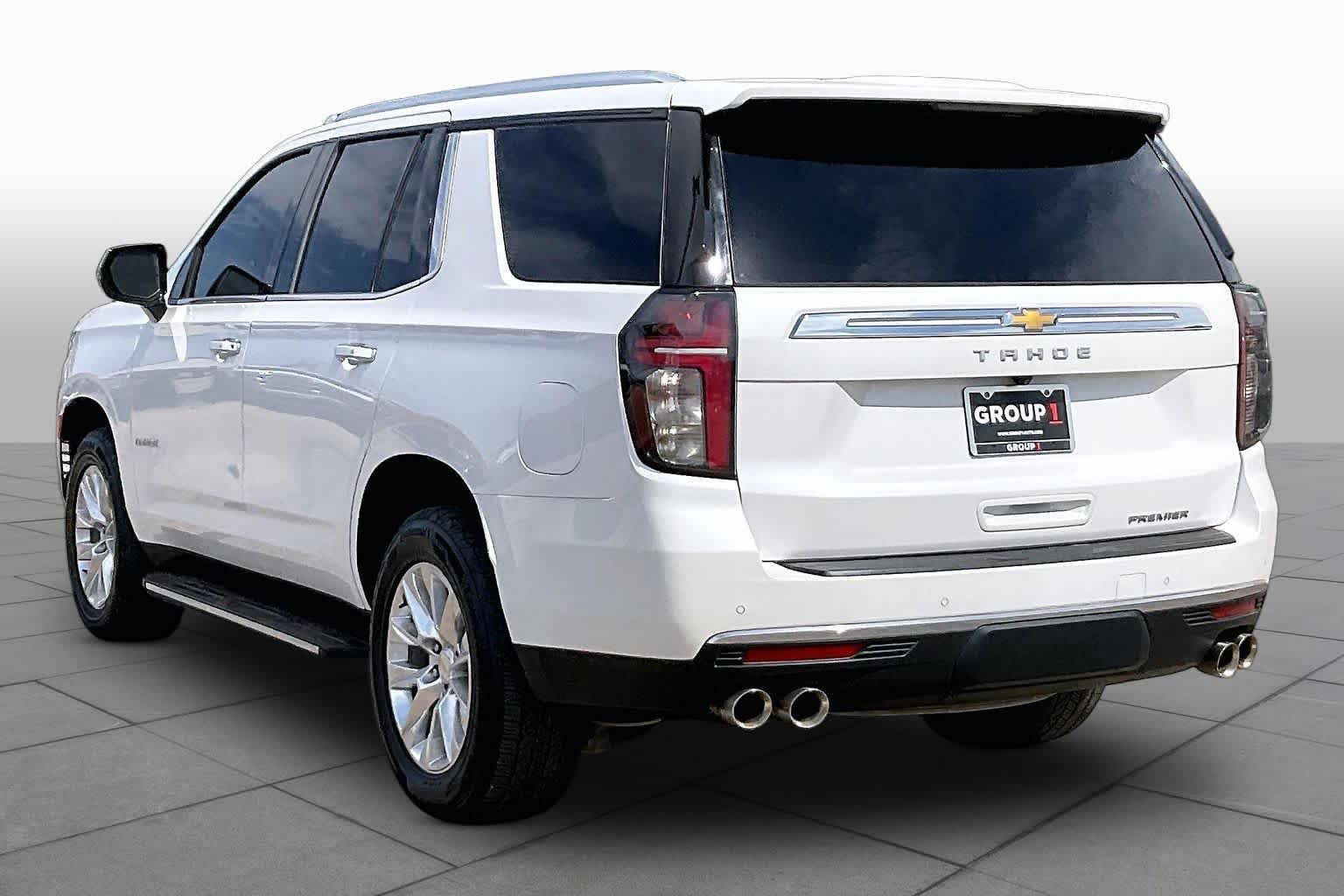 Used 2023 Iridescent Pearl Tricoat Chevrolet Premier image 11