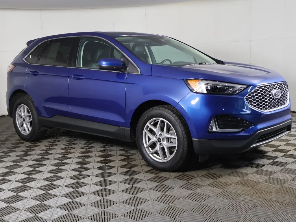 Used 2024 Blue Ford SEL image 44