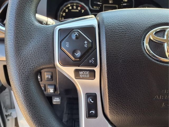 Used 2021 White Toyota SR5 image 18