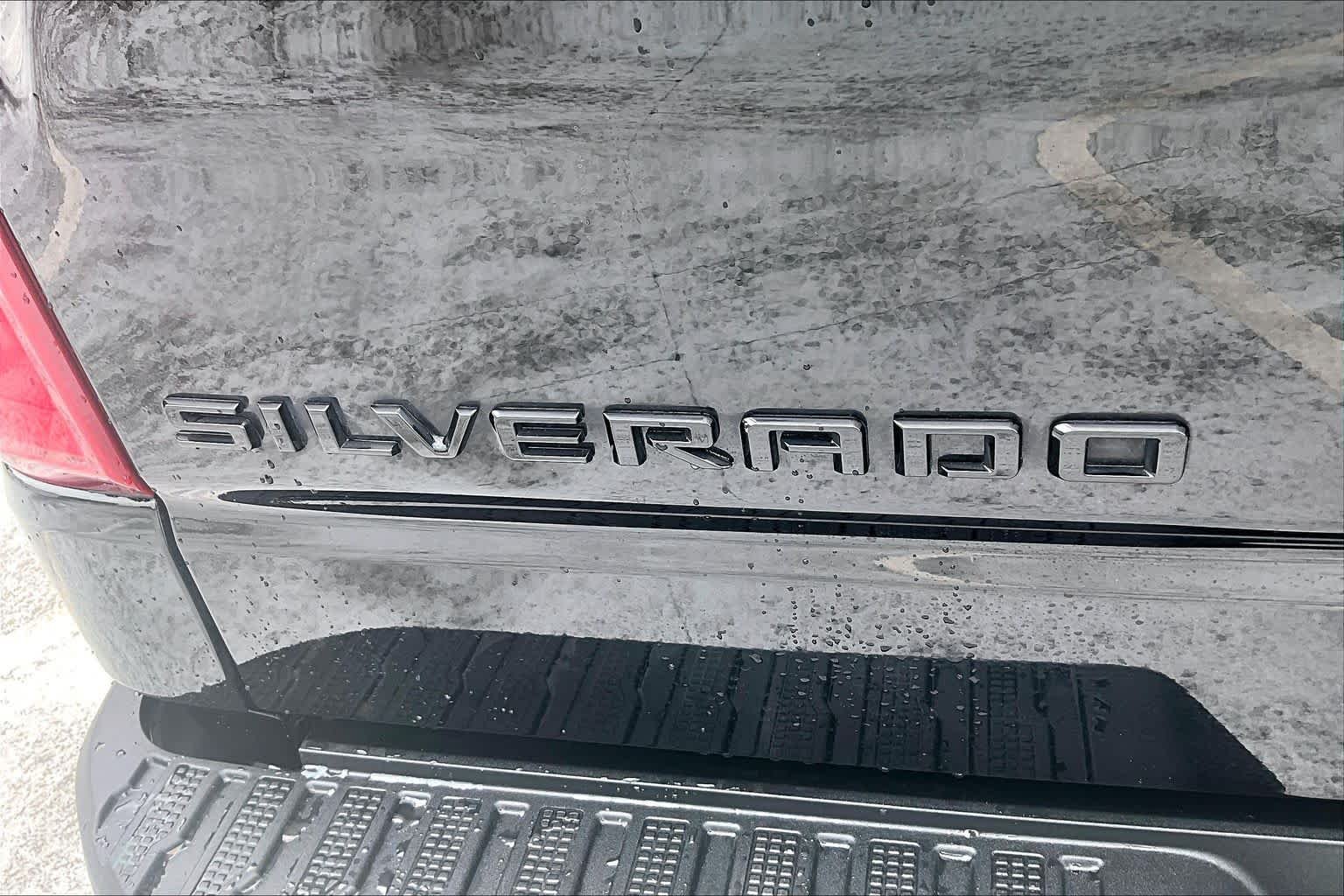 Used 2022 Black Chevrolet High Country image 30