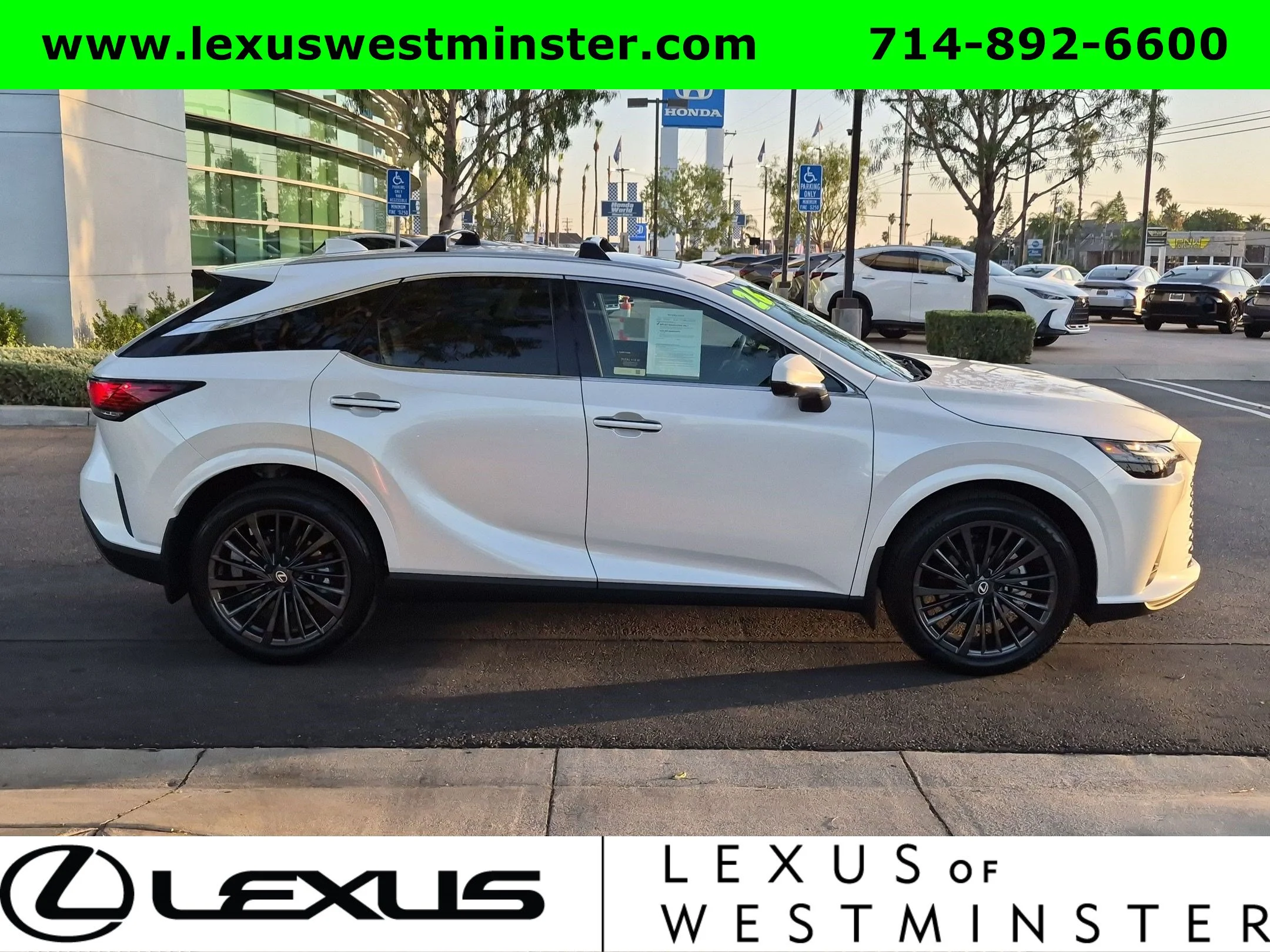 Certified Used 2026 Eminent White Pearl Lexus RX 350h Premium image 4