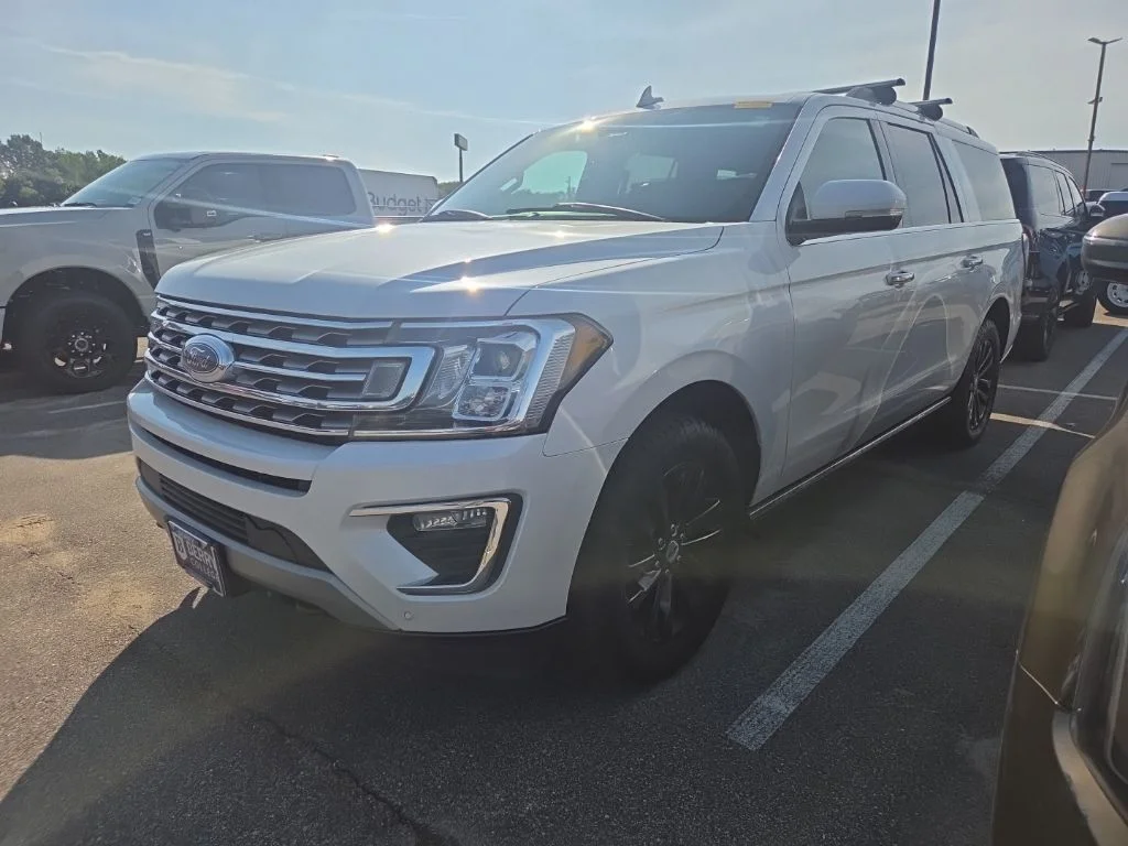 Used 2019 White Platinum Tri-Coat Metallic Ford Limited image 3