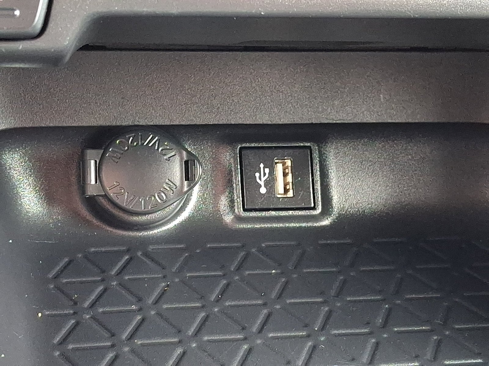 Used 2025 Silver Sky Metallic Toyota Hybrid XLE image 22