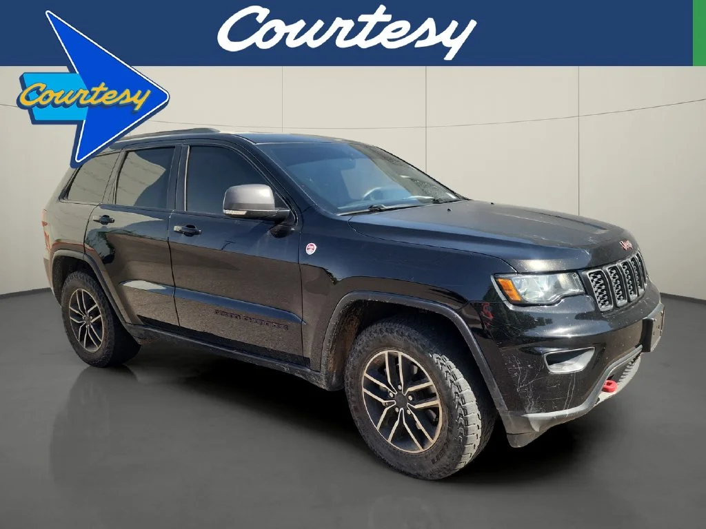 Used 2020 Black Jeep Trailhawk image 1