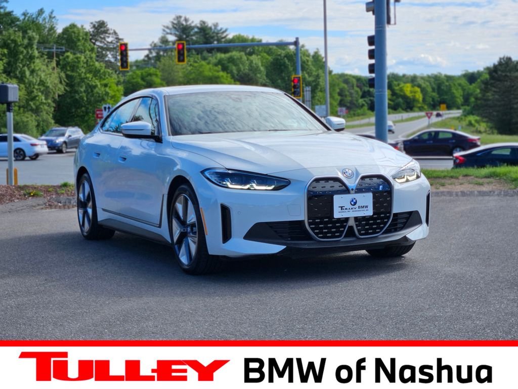 2023 BMW i4 eDrive35's photo