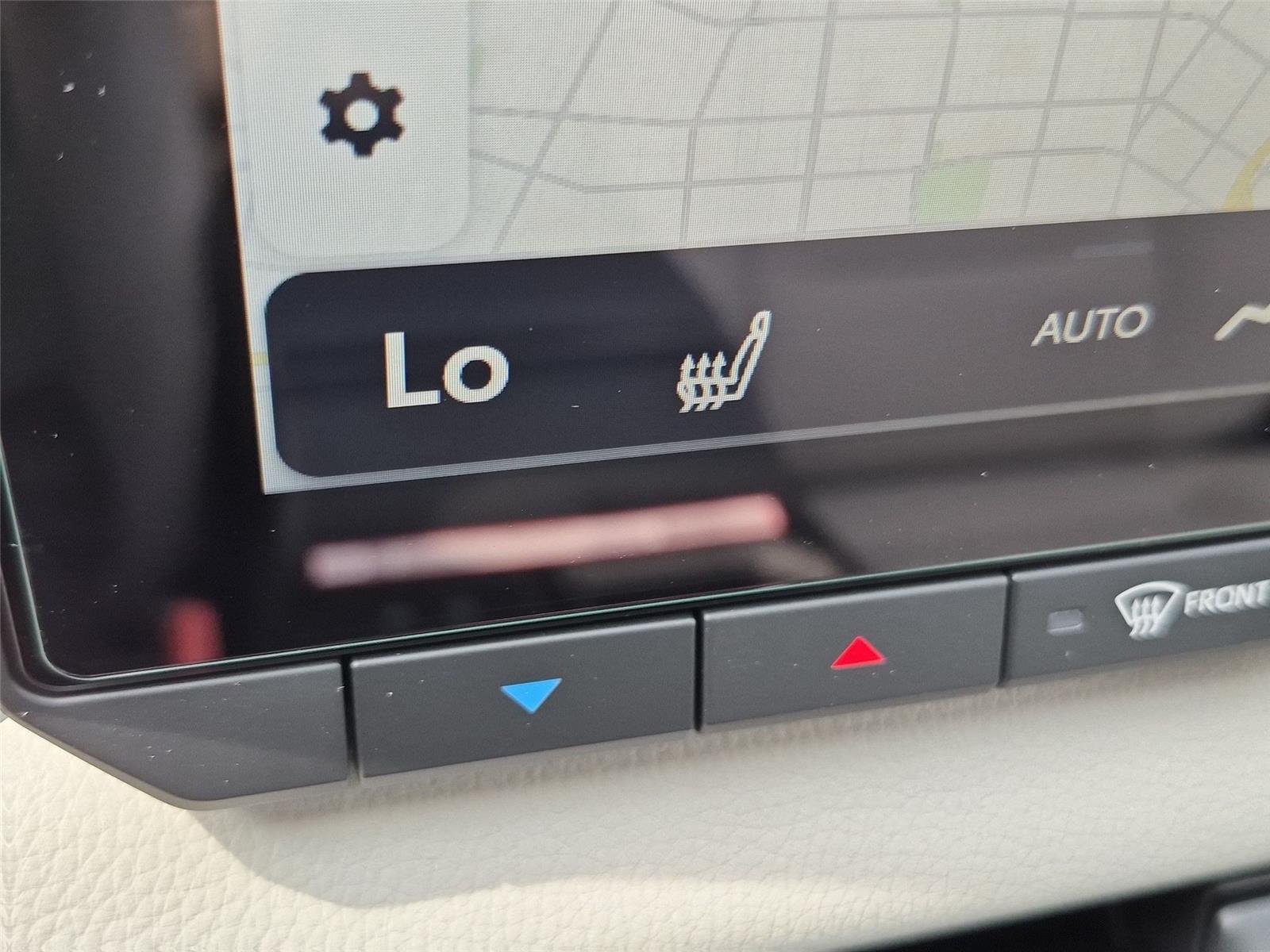 New 2026 Ice Cap Toyota XLE Premium image 27