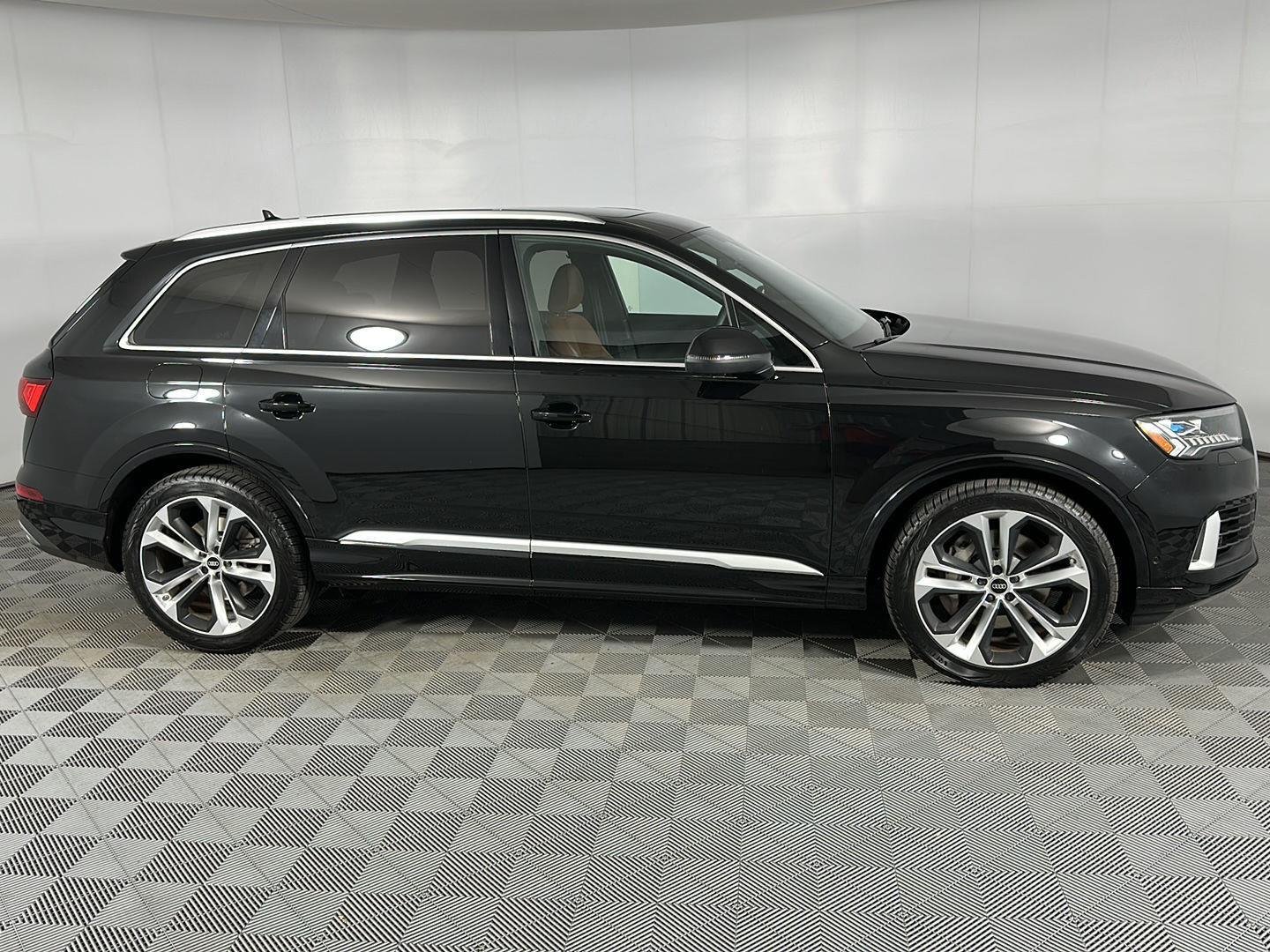 Used 2024 Mythos Black Metallic Audi Prestige image 4