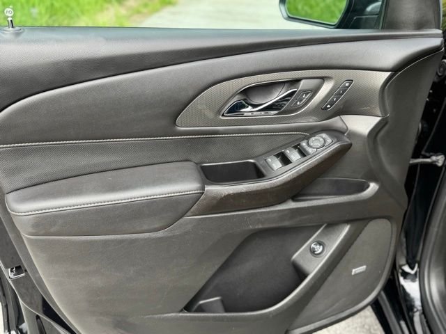 2023 Chevrolet Traverse Premier - Photo 8