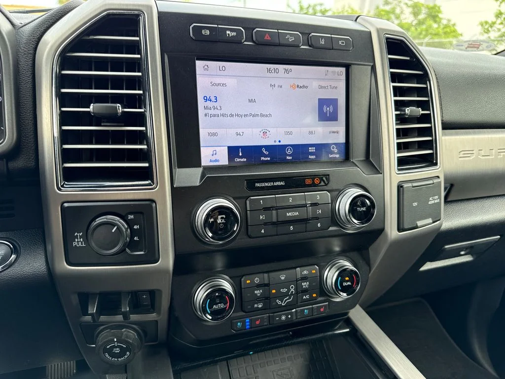 Used 2020 White Ford Platinum image 18