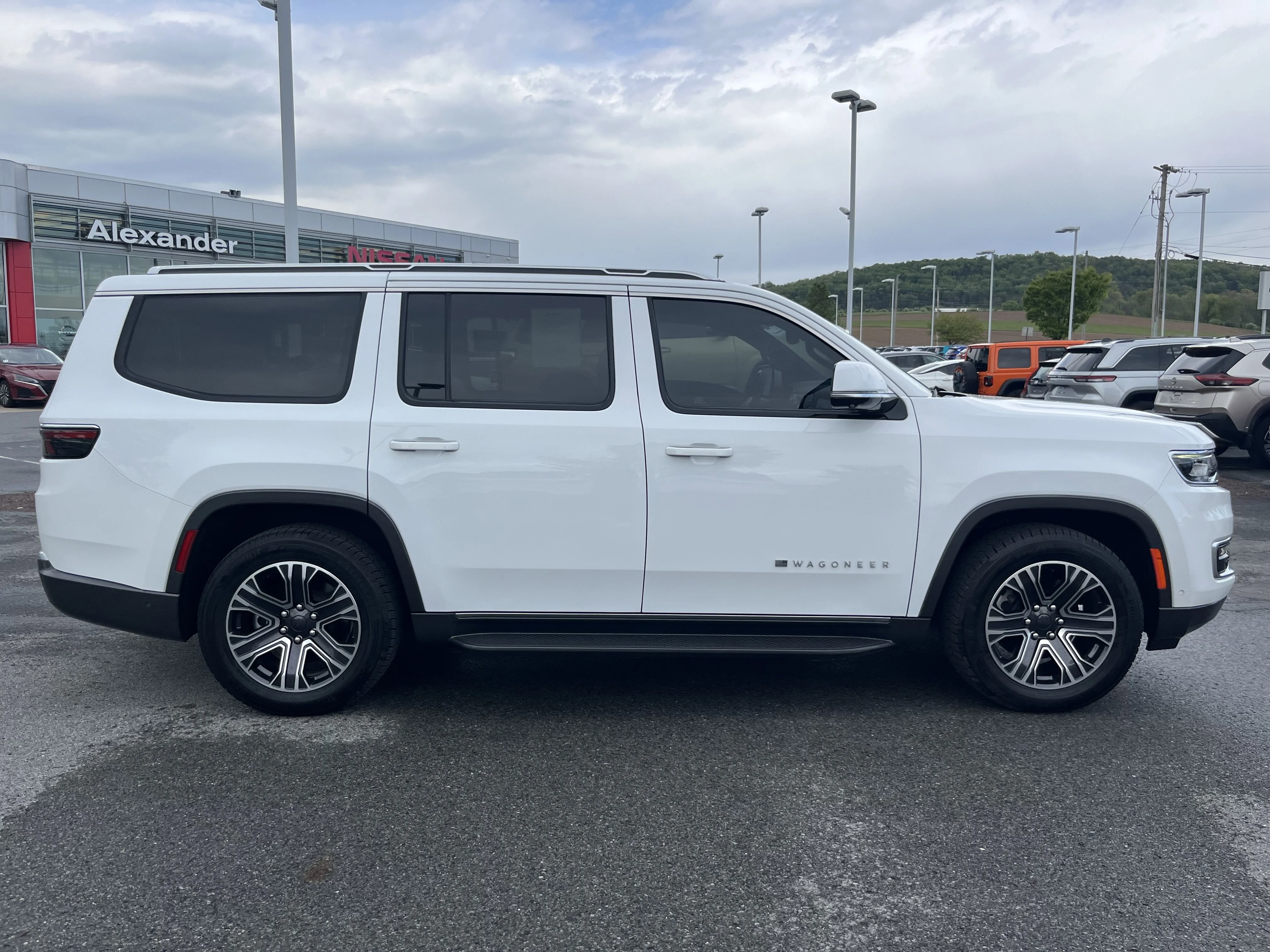 Used 2022 Bright White Clearcoat Jeep Series III image 2