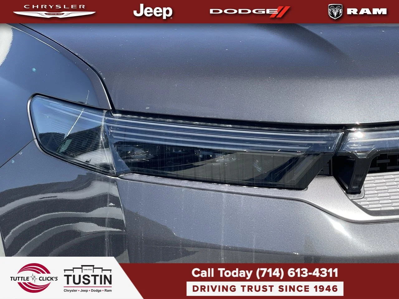 New 2026 Baltic-Gray Metallic Clear-Coat Exterior Paint Jeep Limited Reserve image 13