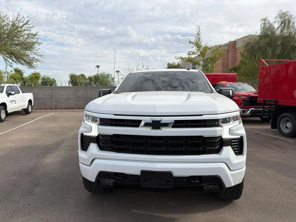 Used 2023 White Chevrolet RST image 3