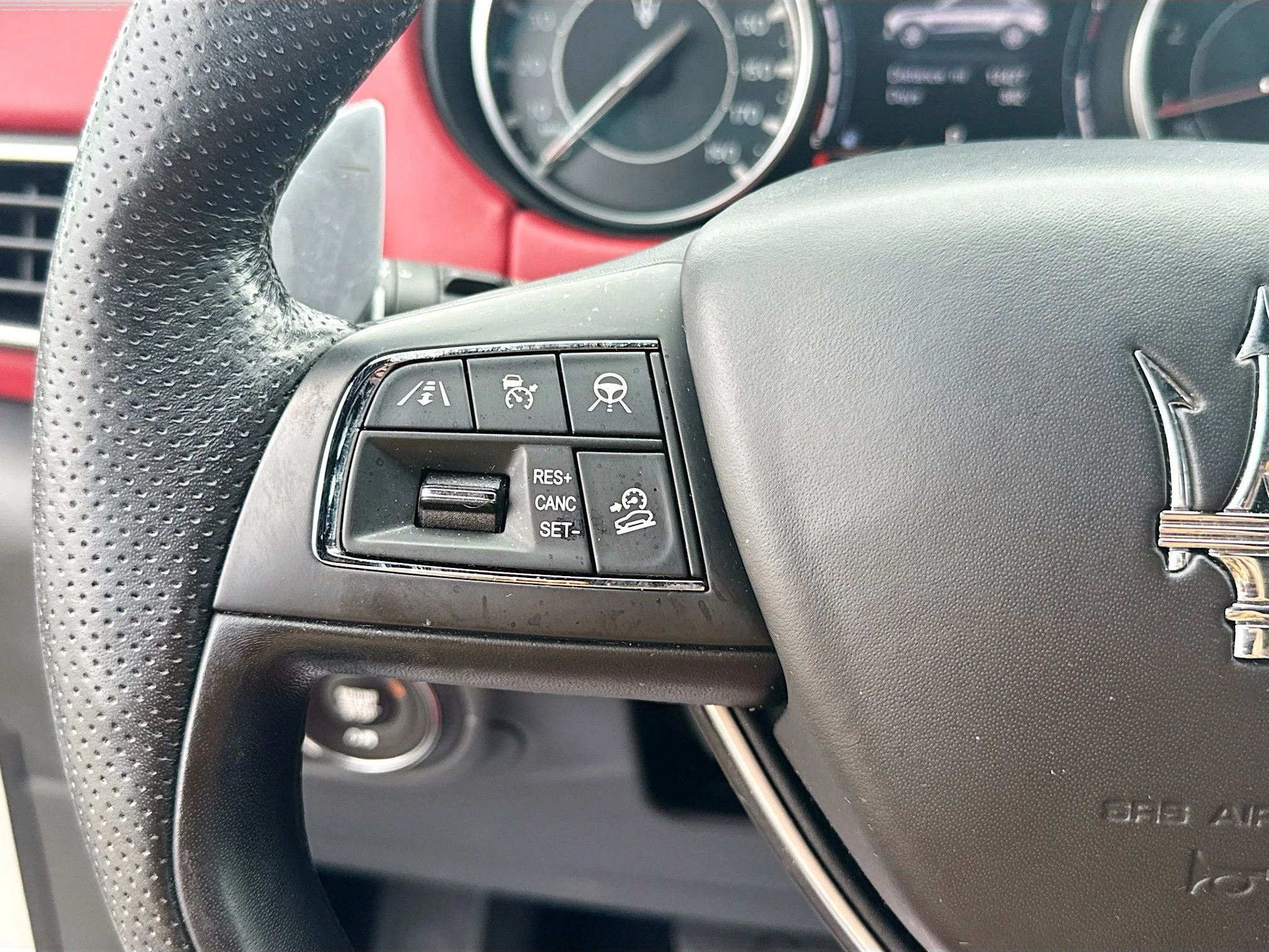 Used 2022 Bianco Maserati GT image 36