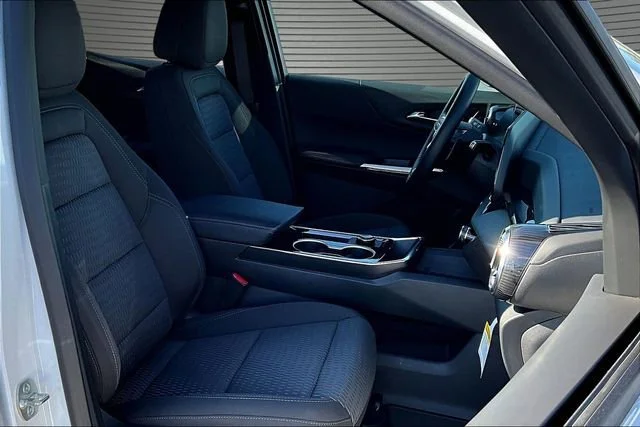 New 2026 Summit White Chevrolet LT image 11