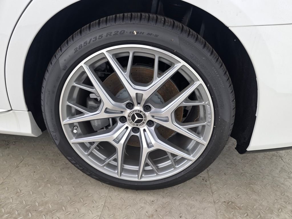 New 2027 MANUFAKTUR Moonlight White Metallic Mercedes-Benz S 580 image 13