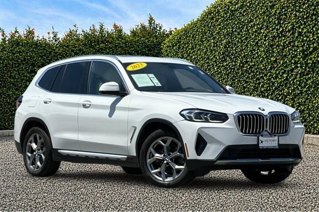 Used 2023 White BMW xDrive30i image 2