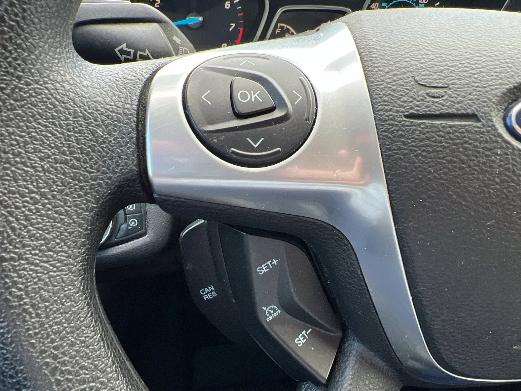 Used 2013 Ruby Red Ford SE image 29
