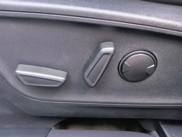 New 2026 Oxford White Ford Badlands® image 16