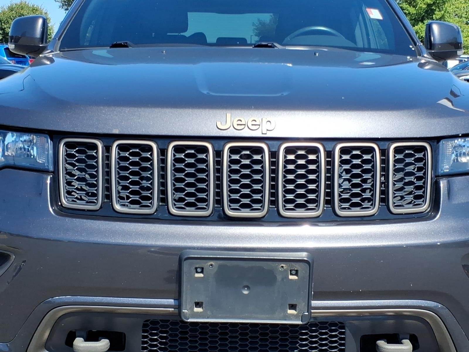 Used 2016 Brilliant Black Crystal Pearlcoat Jeep Limited 75th Anniversary image 14