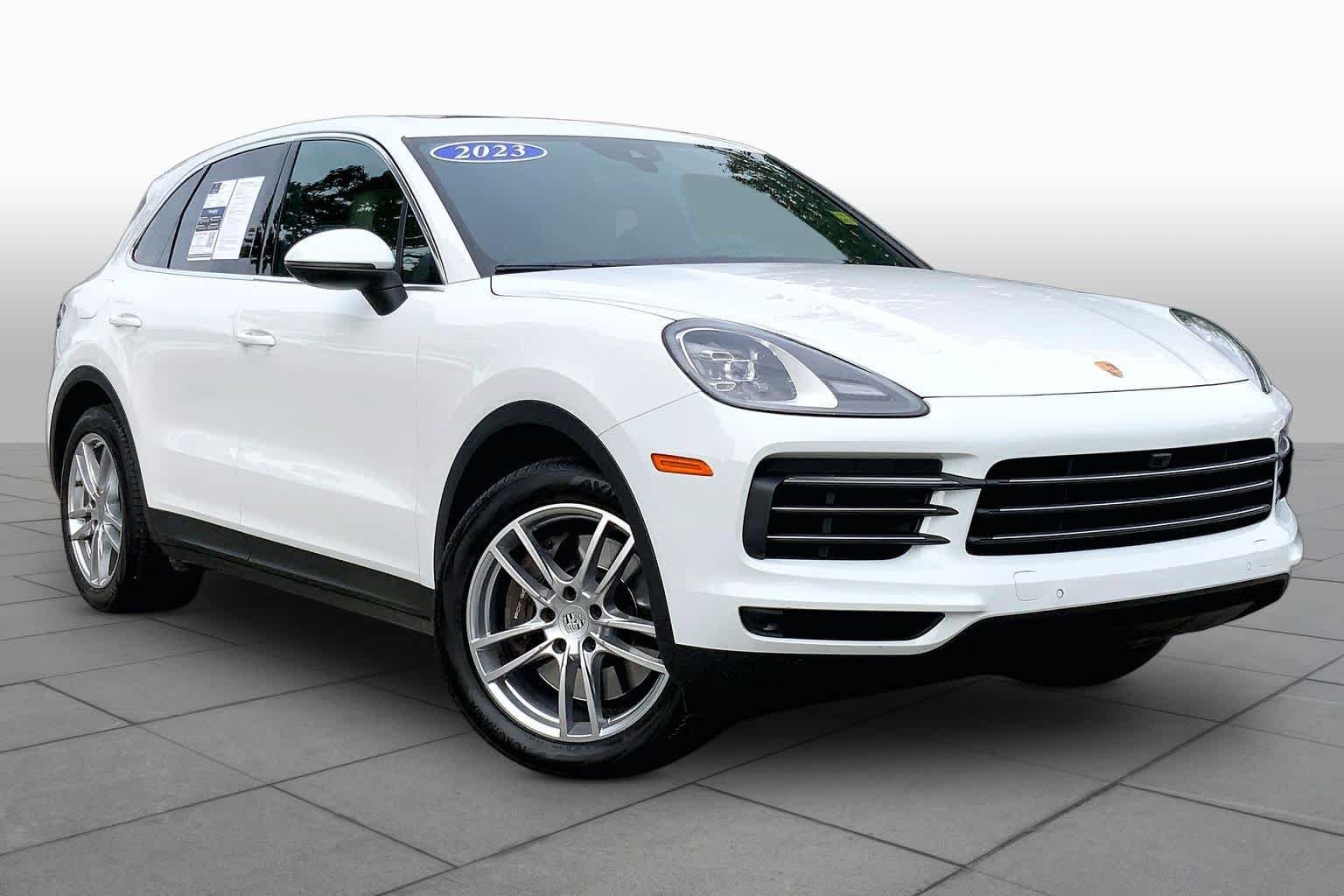 Used 2023  Porsche  image 3