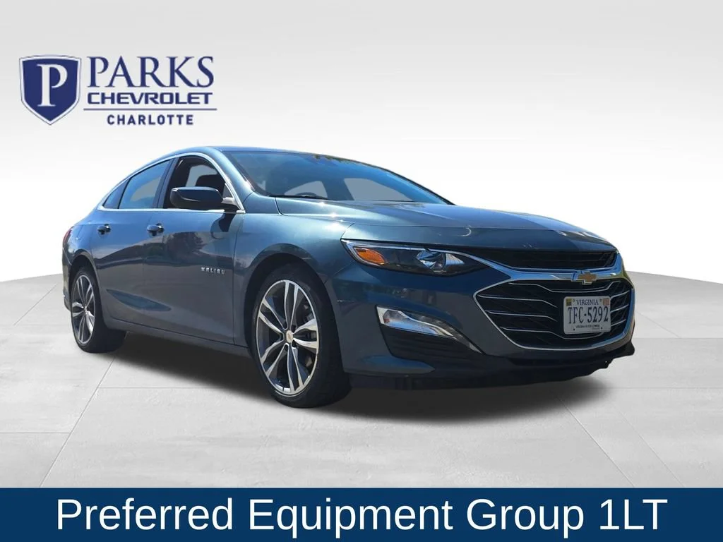 Used 2025 Lakeshore Blue Metallic Chevrolet 1LT image 1