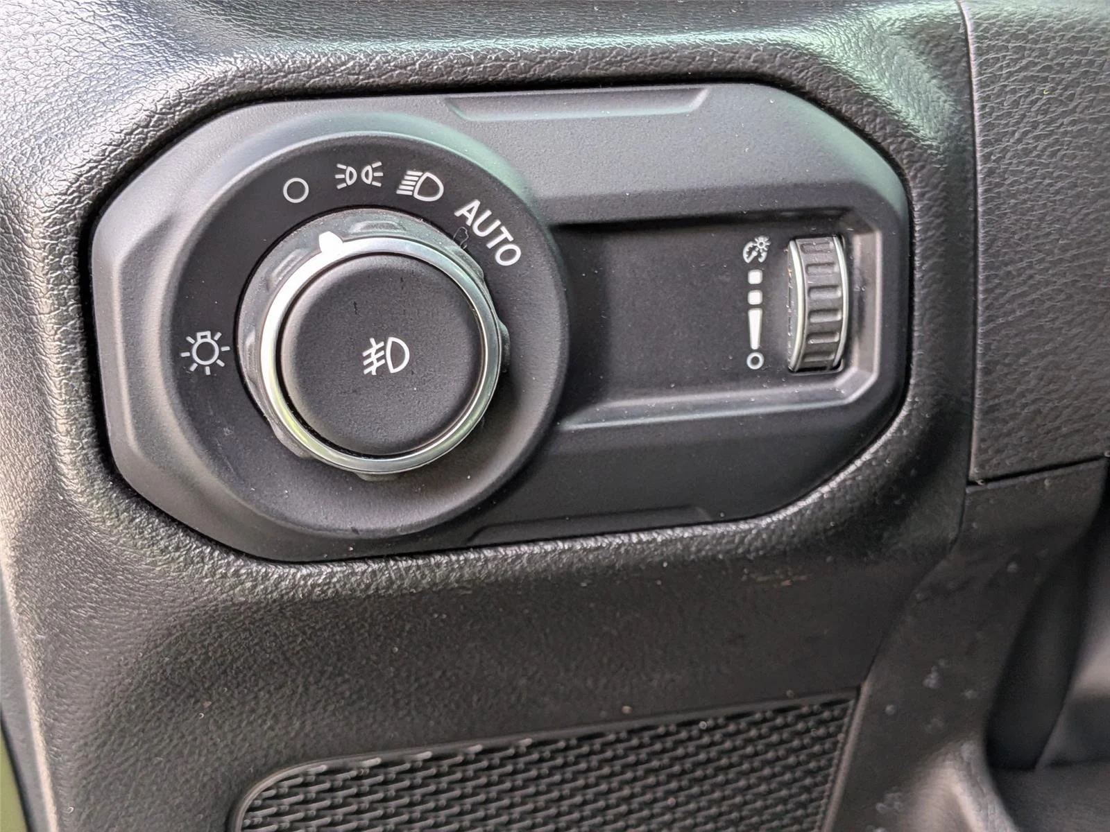 Used 2023 Sarge Green Clearcoat Jeep Rubicon 392 image 15