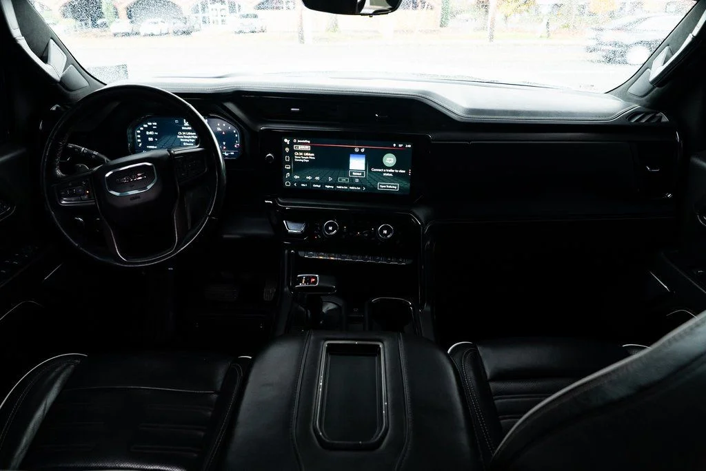 Used 2022 White GMC AT4X image 8