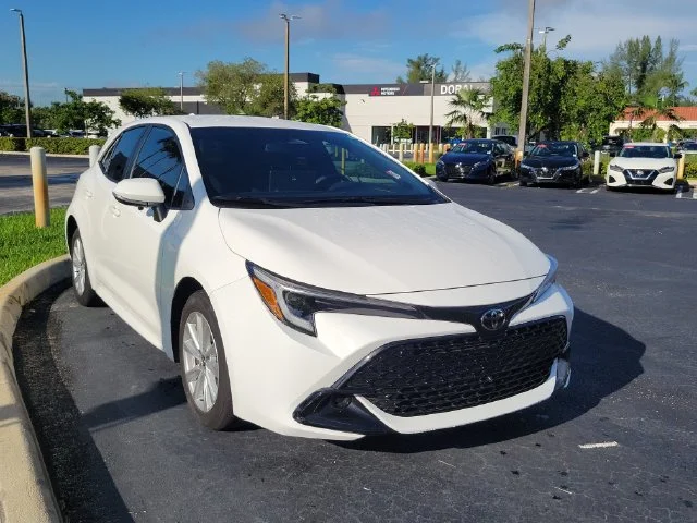Used 2025 White Toyota SE image 3